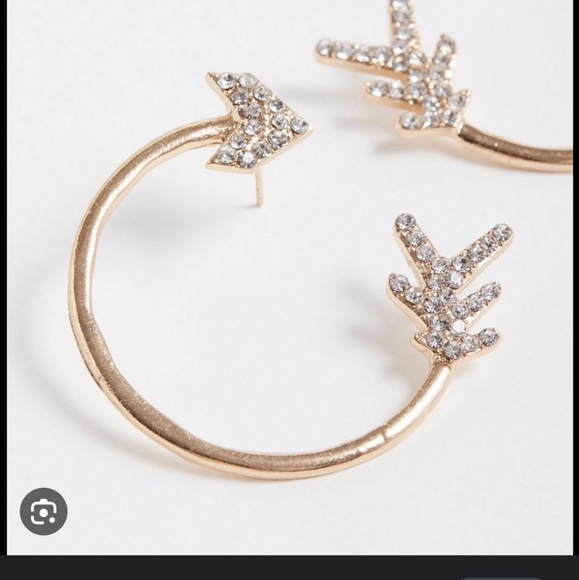 Torrid pave arrow hoops - Picture 5 of 5